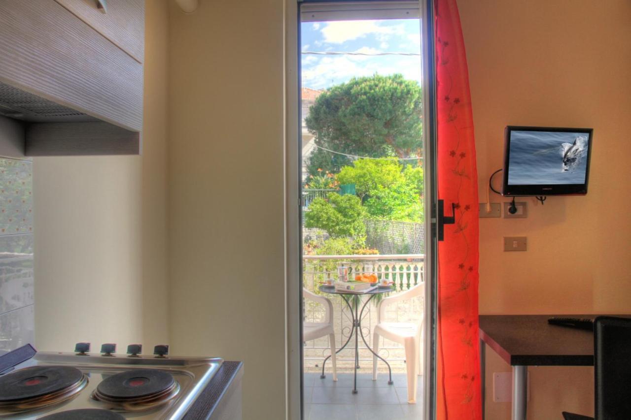 Residence Bellevue Apartments Pietra Ligure Eksteriør billede