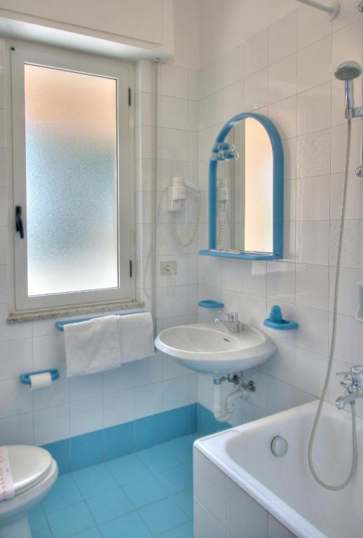 Residence Bellevue Apartments Pietra Ligure Værelse billede